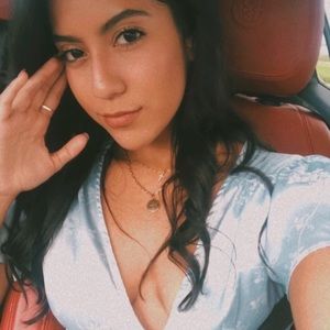 Meet your Posher, Daniela